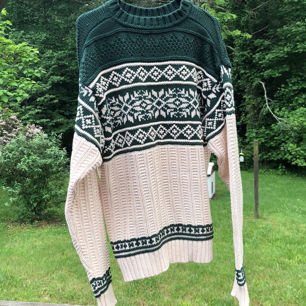 Gap Cotten Snowflake Pattern Sweater - image 6